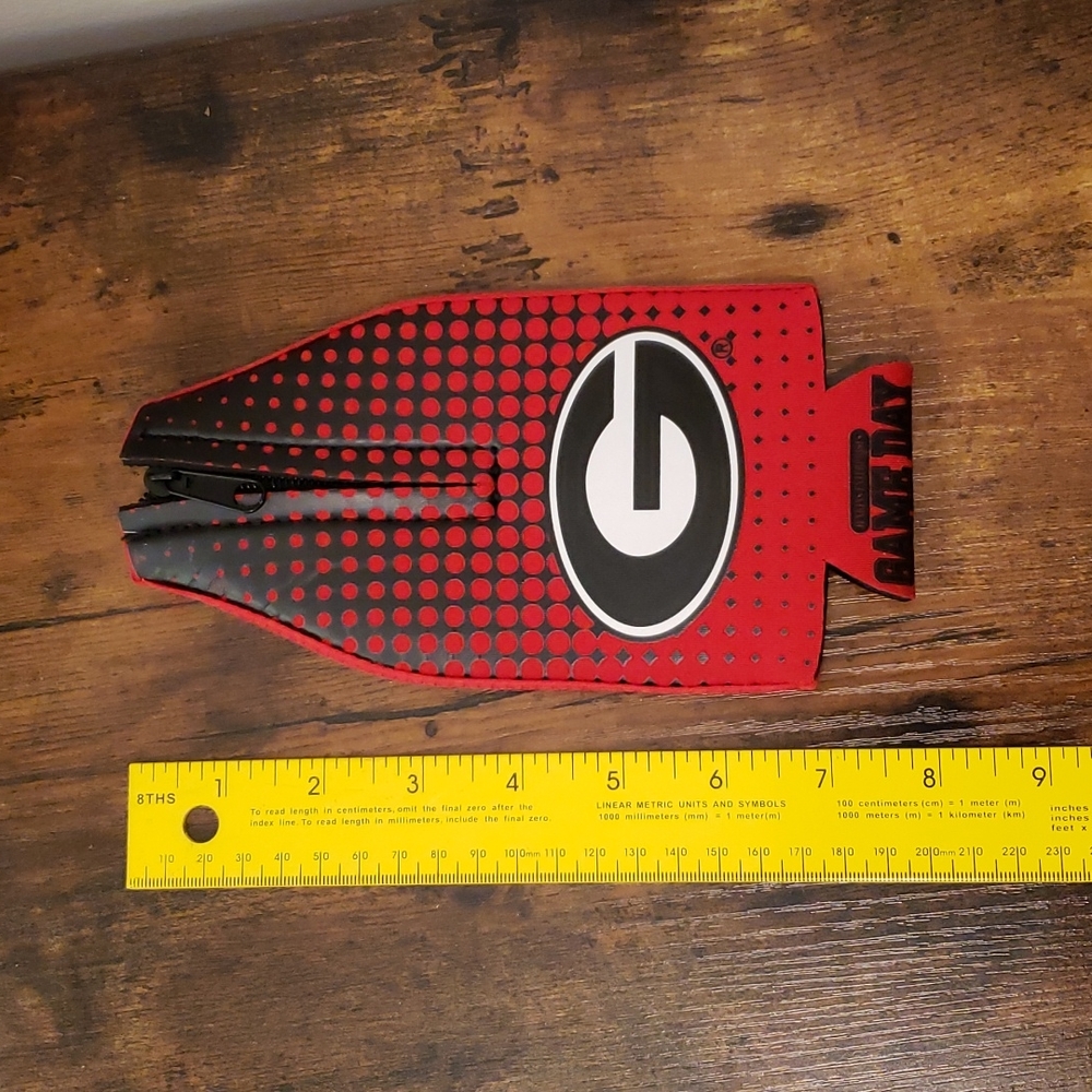 UGA bottle holder